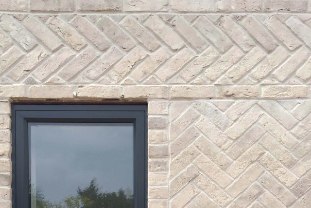 Herringbone House 19