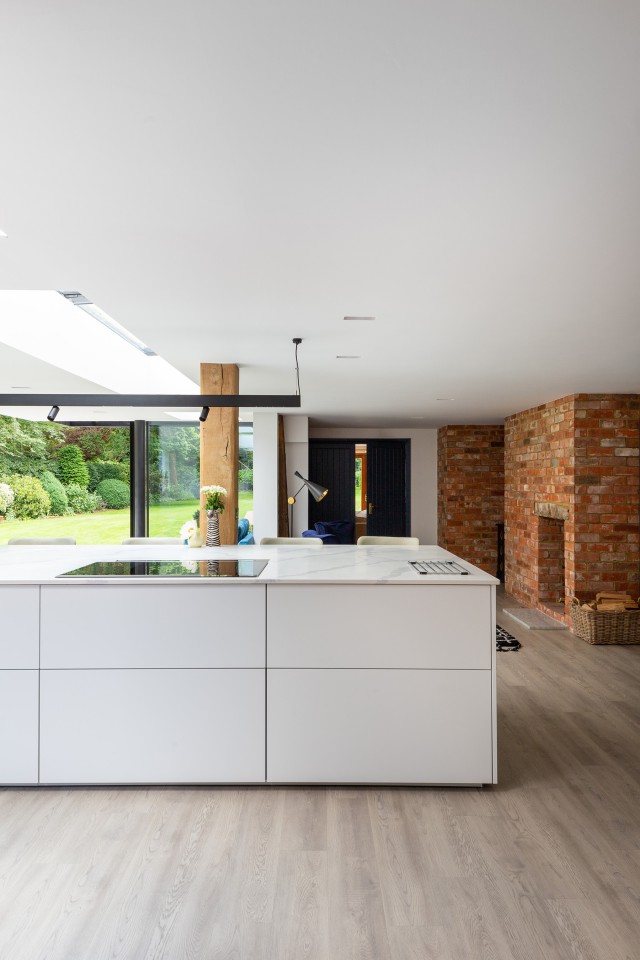 FineLineArch BeechHillEllieWalpole HR 136